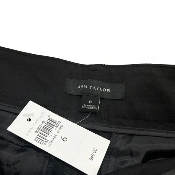 NWT Ann Taylor Devin Metro short black. Size 6 - Picture 6 of 7